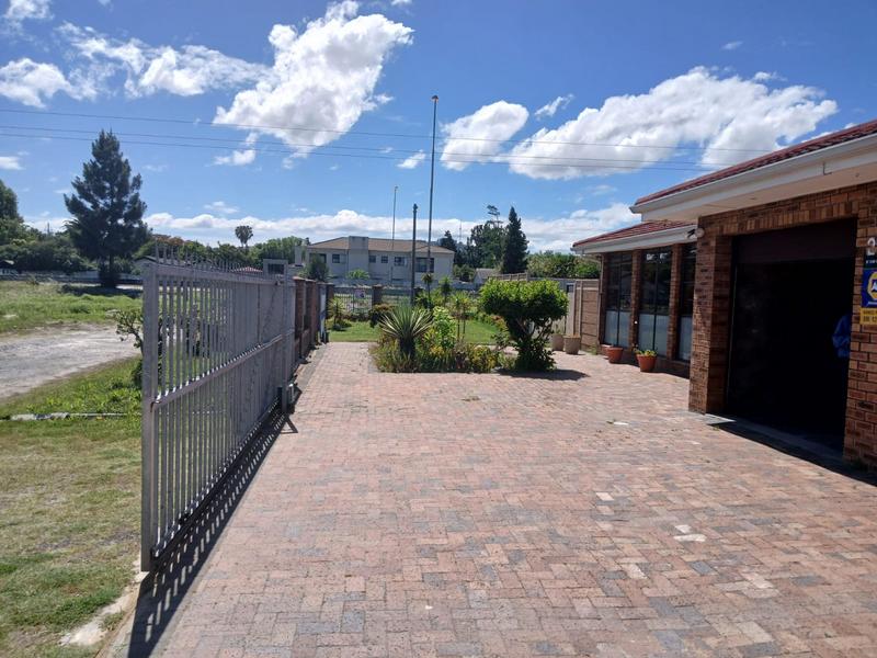 4 Bedroom Property for Sale in Rustdal Western Cape